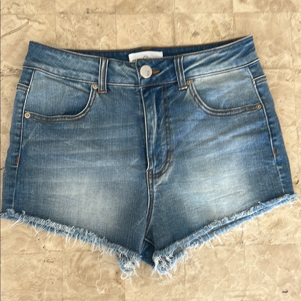 Ashley Mason Faded Blue Jean Shorts Size 11‎